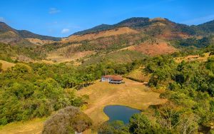 Casa Carlinhos, luxury traditional farmhouse in Ibitipoca, Minas Gerais, Brazil