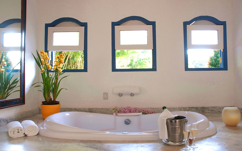 Pousada Picinguaba, luxury boutique hotel facing the beach, in Brazil